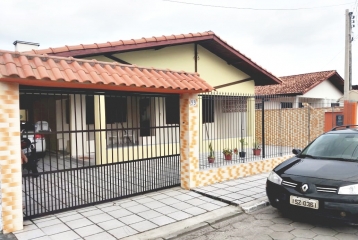 REF 811 - Casa no Centro (Diária)